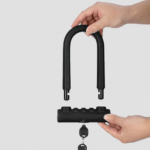 Cadeado em U Reforçado Preto